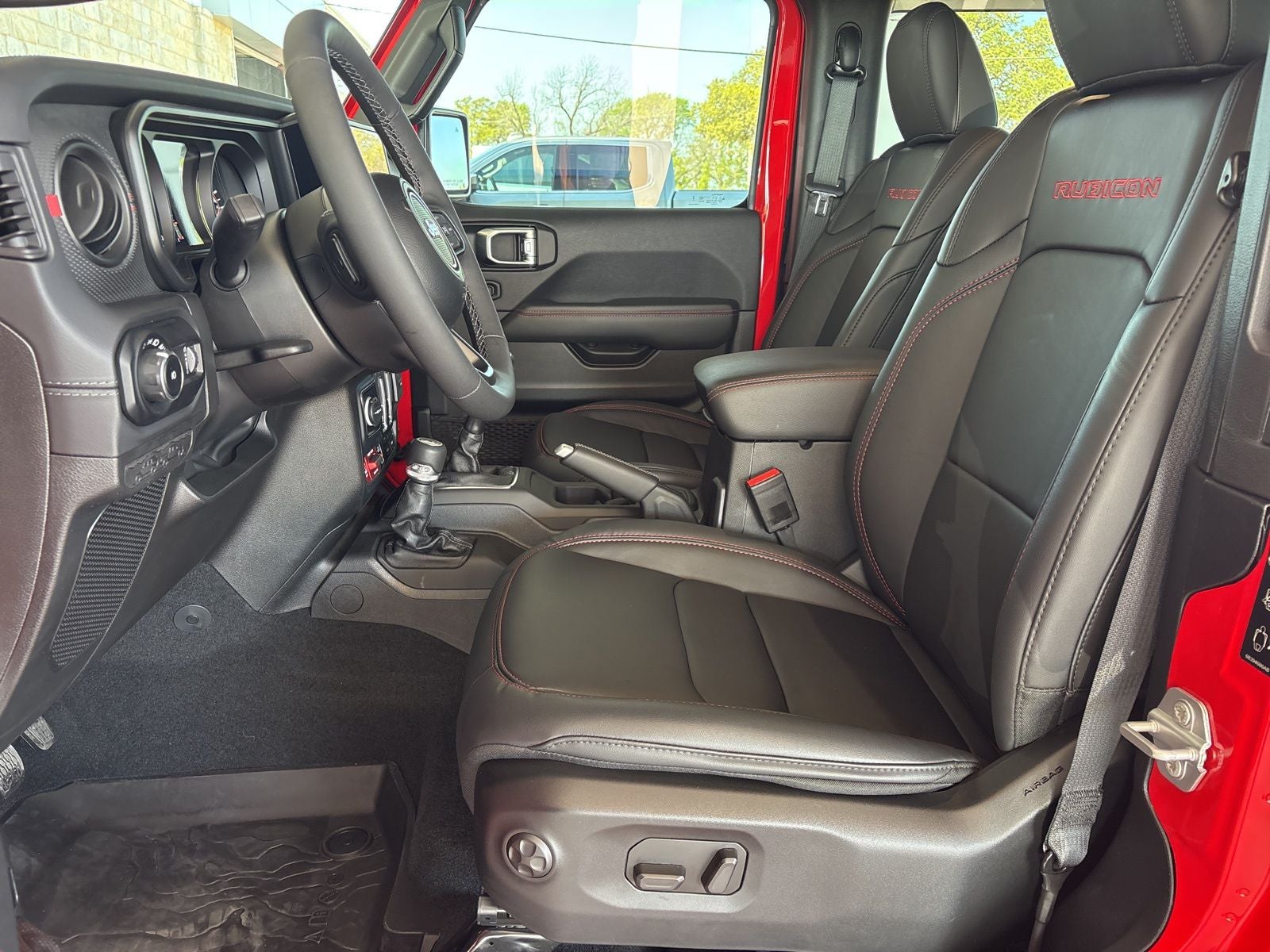 2025 Jeep Wrangler 2-Door Recon 4x4