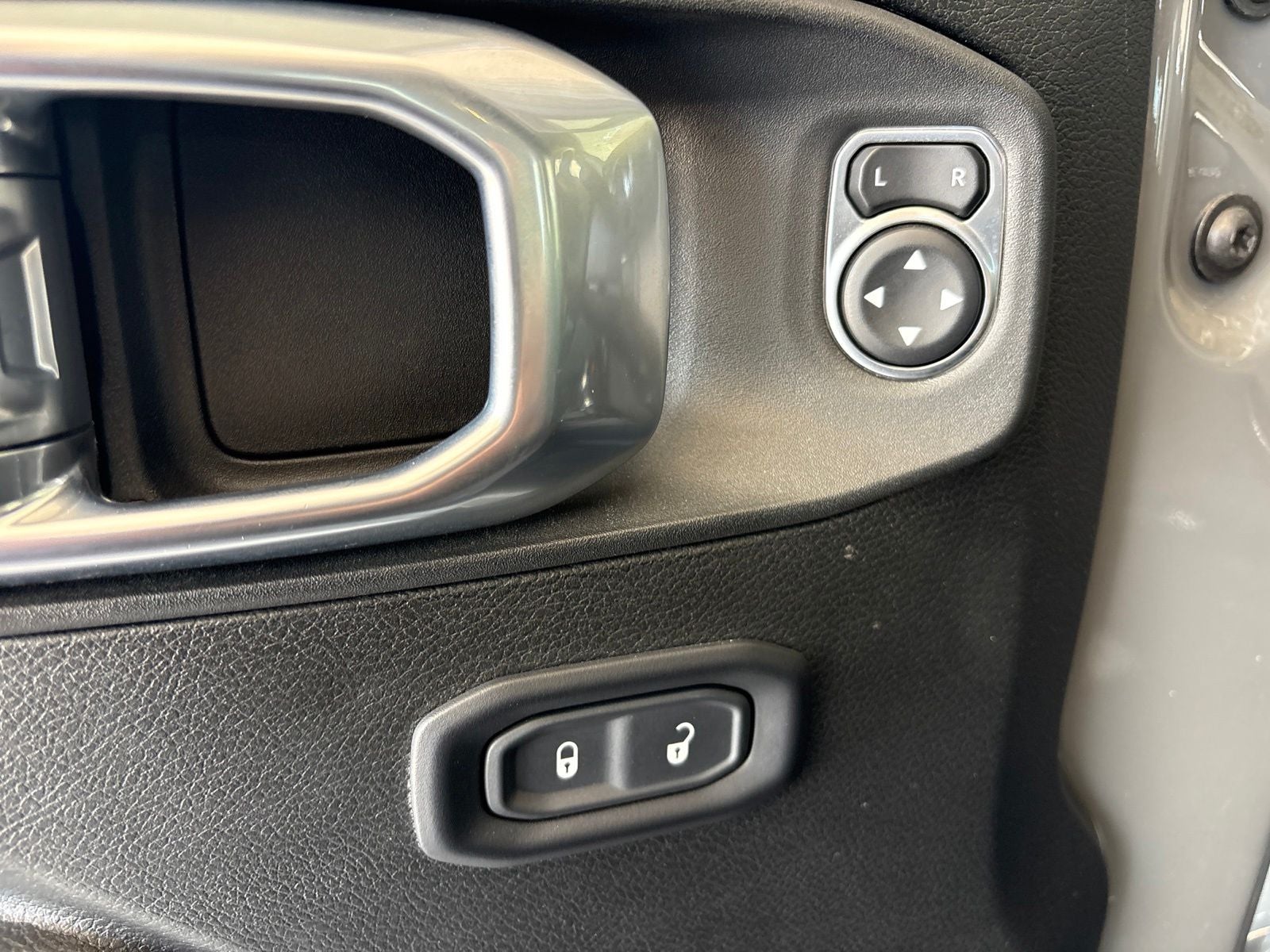 2022 Jeep Gladiator Sport S 4x4