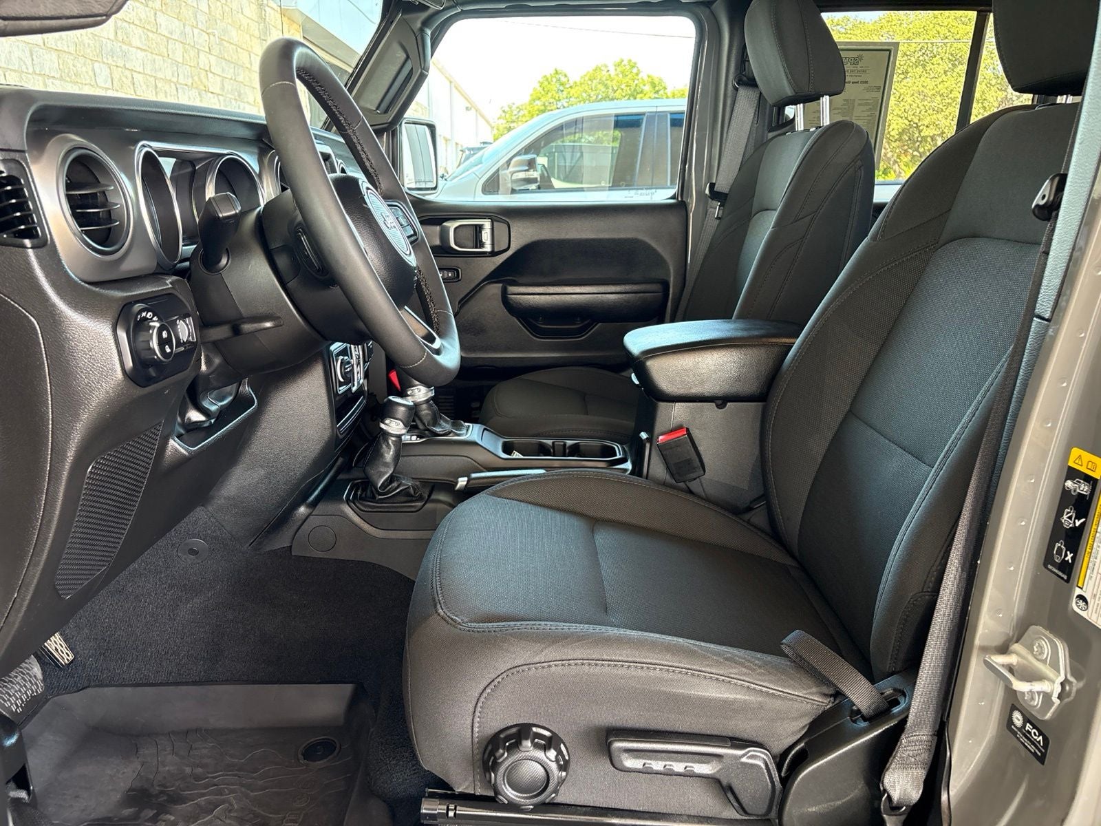 2023 Jeep Gladiator Willys 4x4