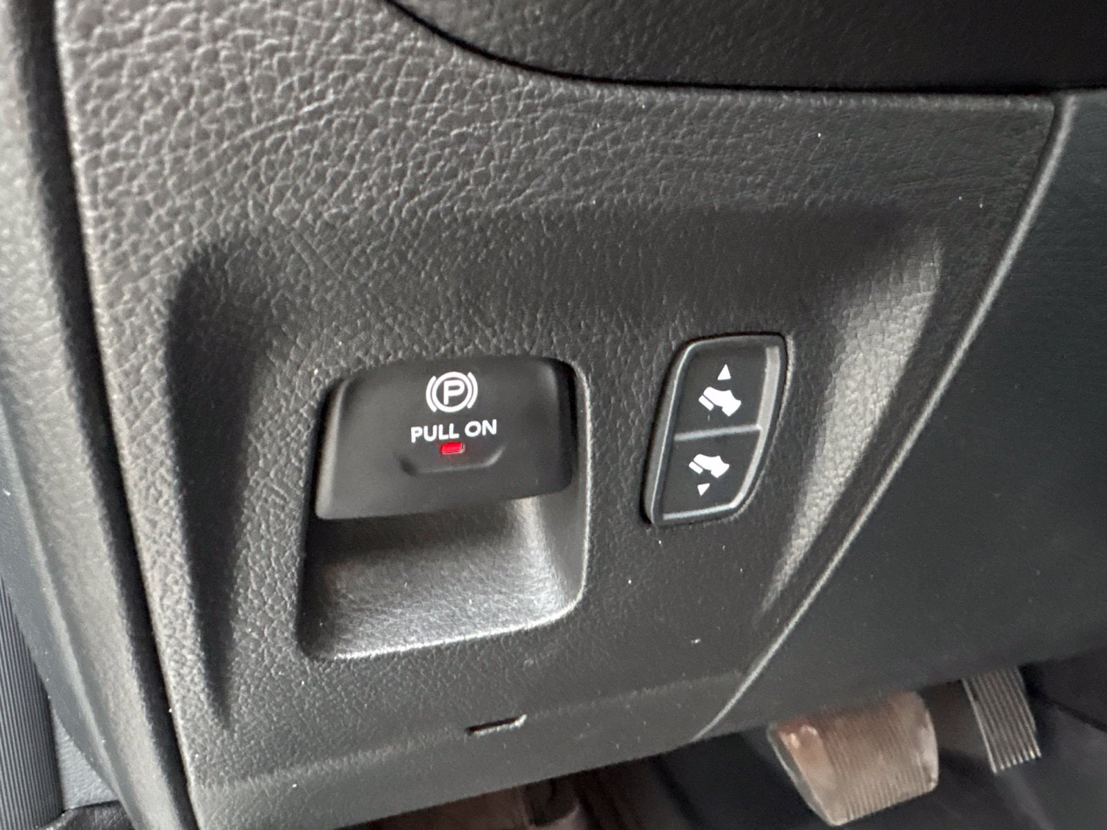 2025 RAM Ram 1500 Lone Star Crew Cab 4x2 5'7' Box