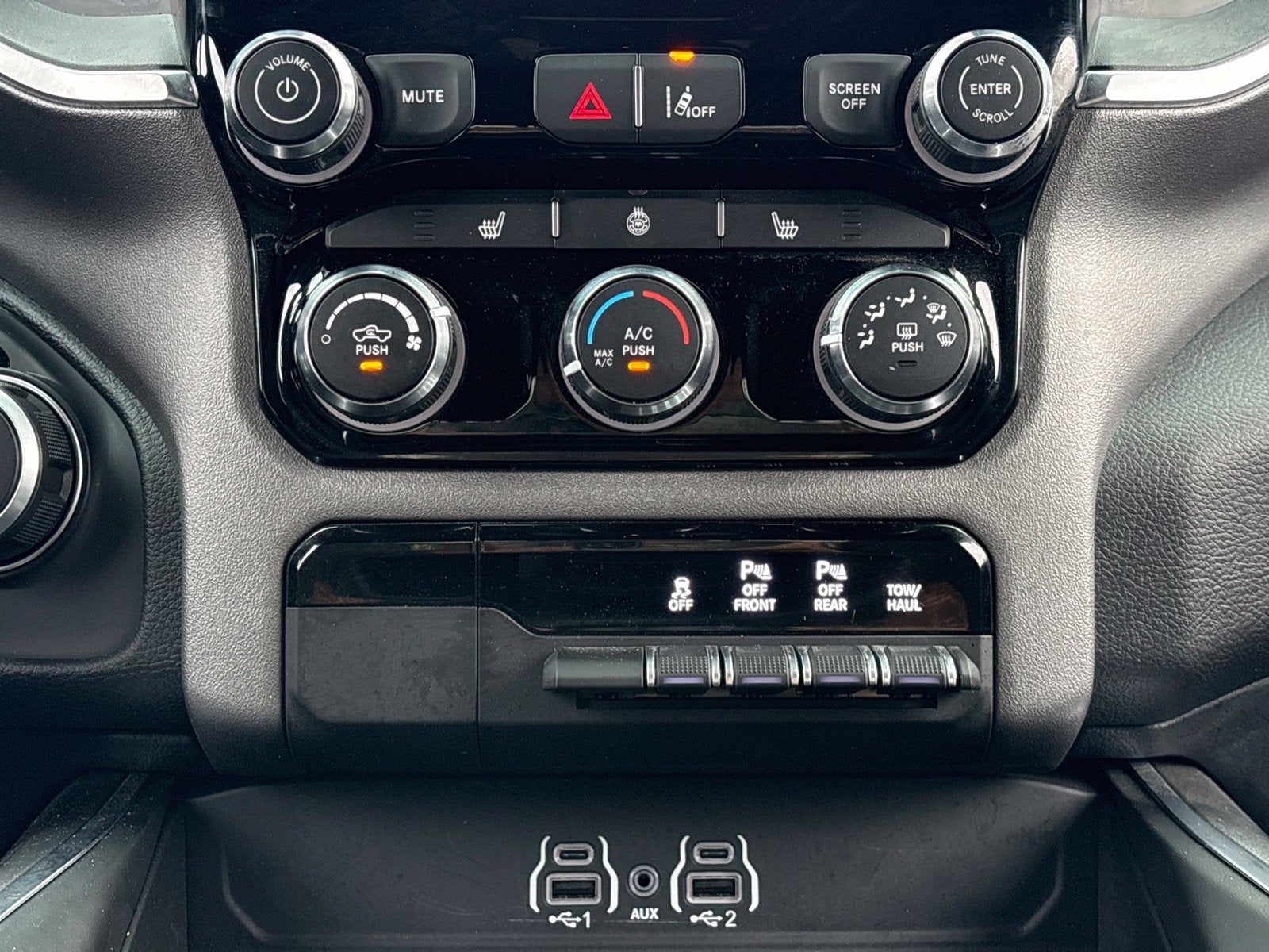 2025 RAM Ram 1500 Lone Star Crew Cab 4x2 5'7' Box