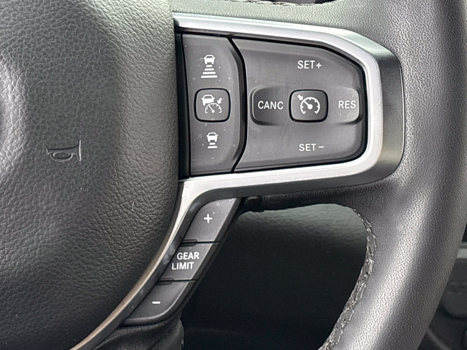 2025 RAM Ram 1500 Lone Star Crew Cab 4x2 5'7' Box