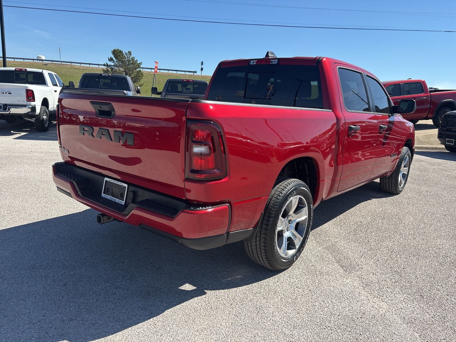 2026 RAM Ram 1500 Express Crew Cab 4x2 5'7' Box