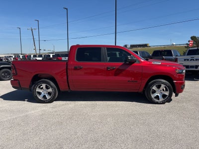 2026 RAM Ram 1500 Express Crew Cab 4x2 5'7' Box