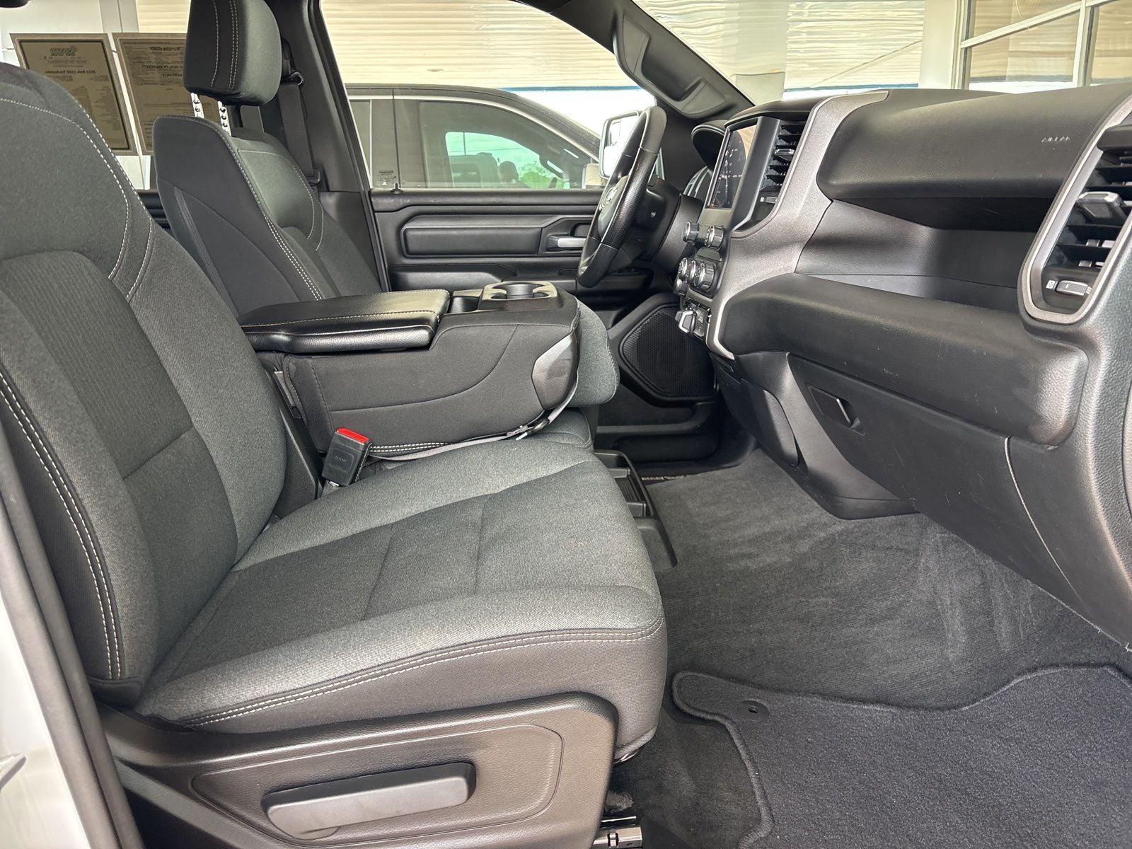 2022 RAM Ram 1500 Tradesman Crew Cab 4x2 6'4' Box