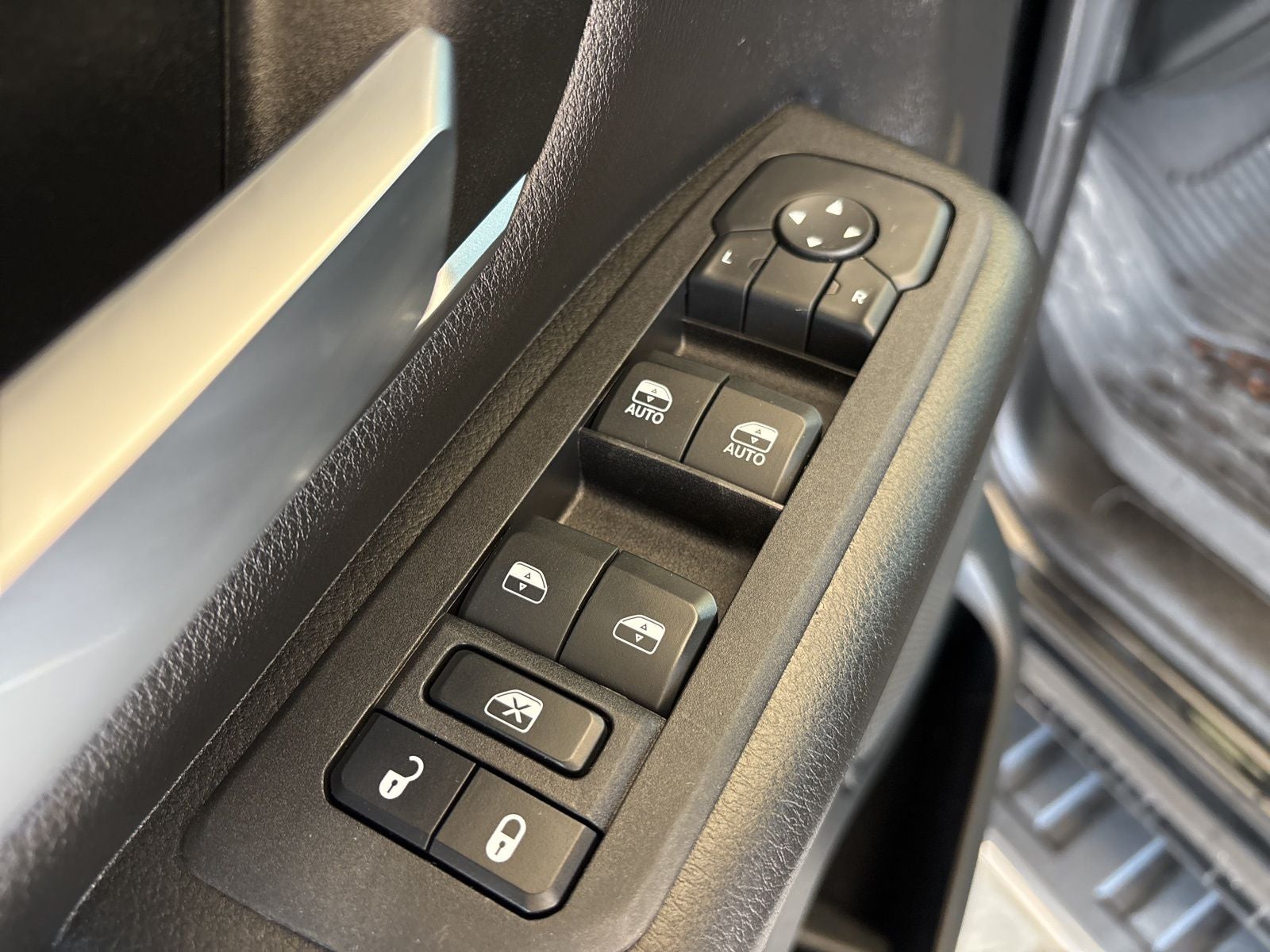 2025 RAM Ram 1500 Lone Star Crew Cab 4x4 5'7' Box