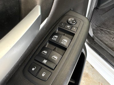 2023 RAM Ram 1500 Lone Star Crew Cab 4x4 5'7' Box