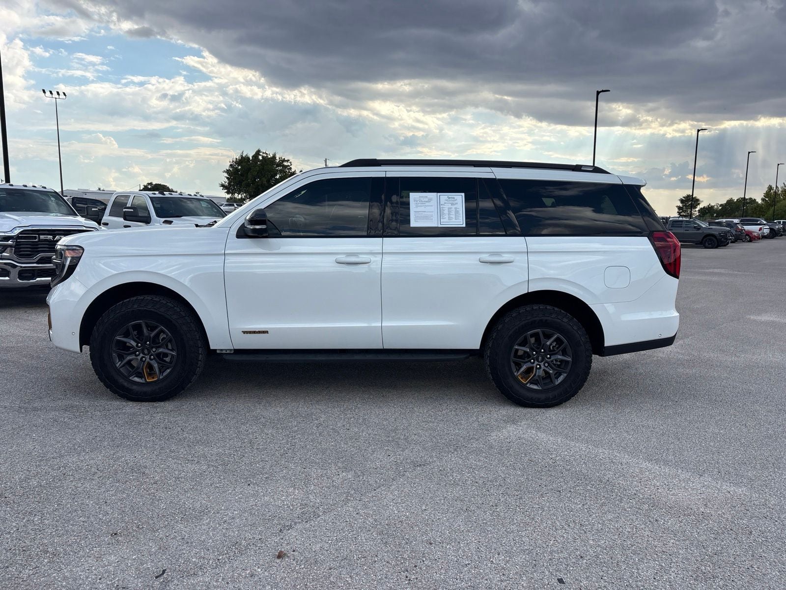 2025 Ford Expedition Tremor