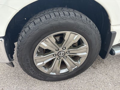 2018 Nissan TITAN SV