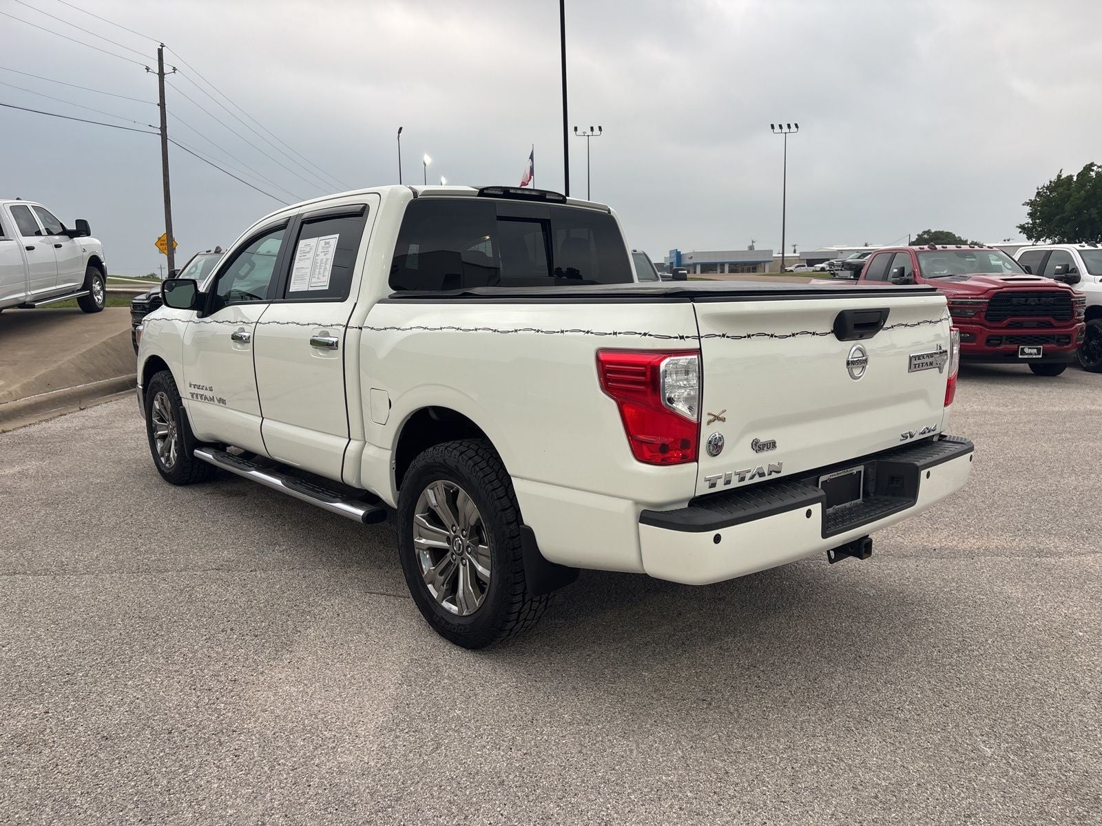 2018 Nissan TITAN SV