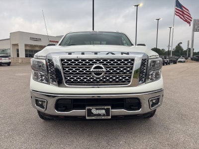 2018 Nissan TITAN SV