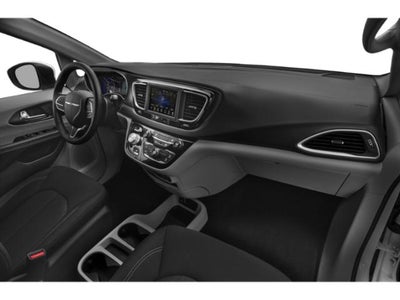 2020 Chrysler Voyager LX