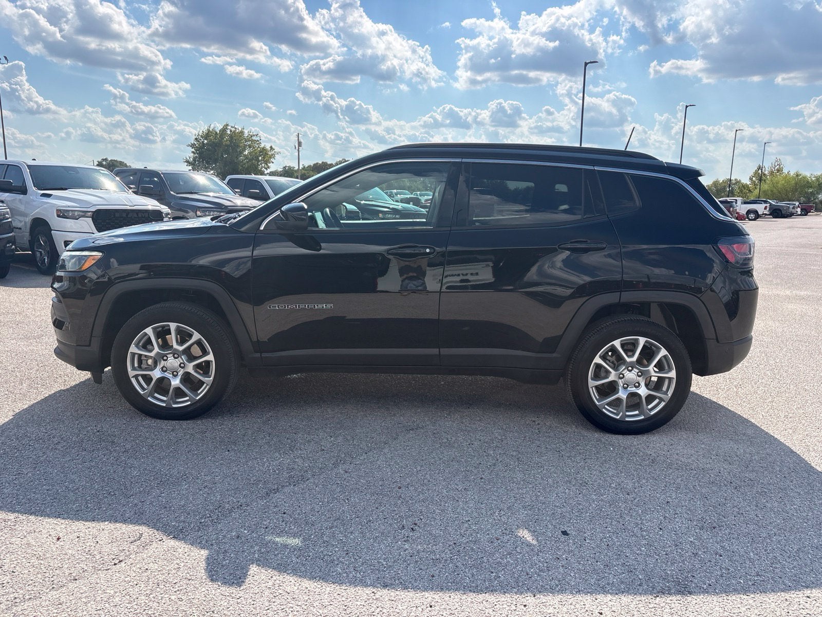 2024 Jeep Compass Latitude Lux FWD