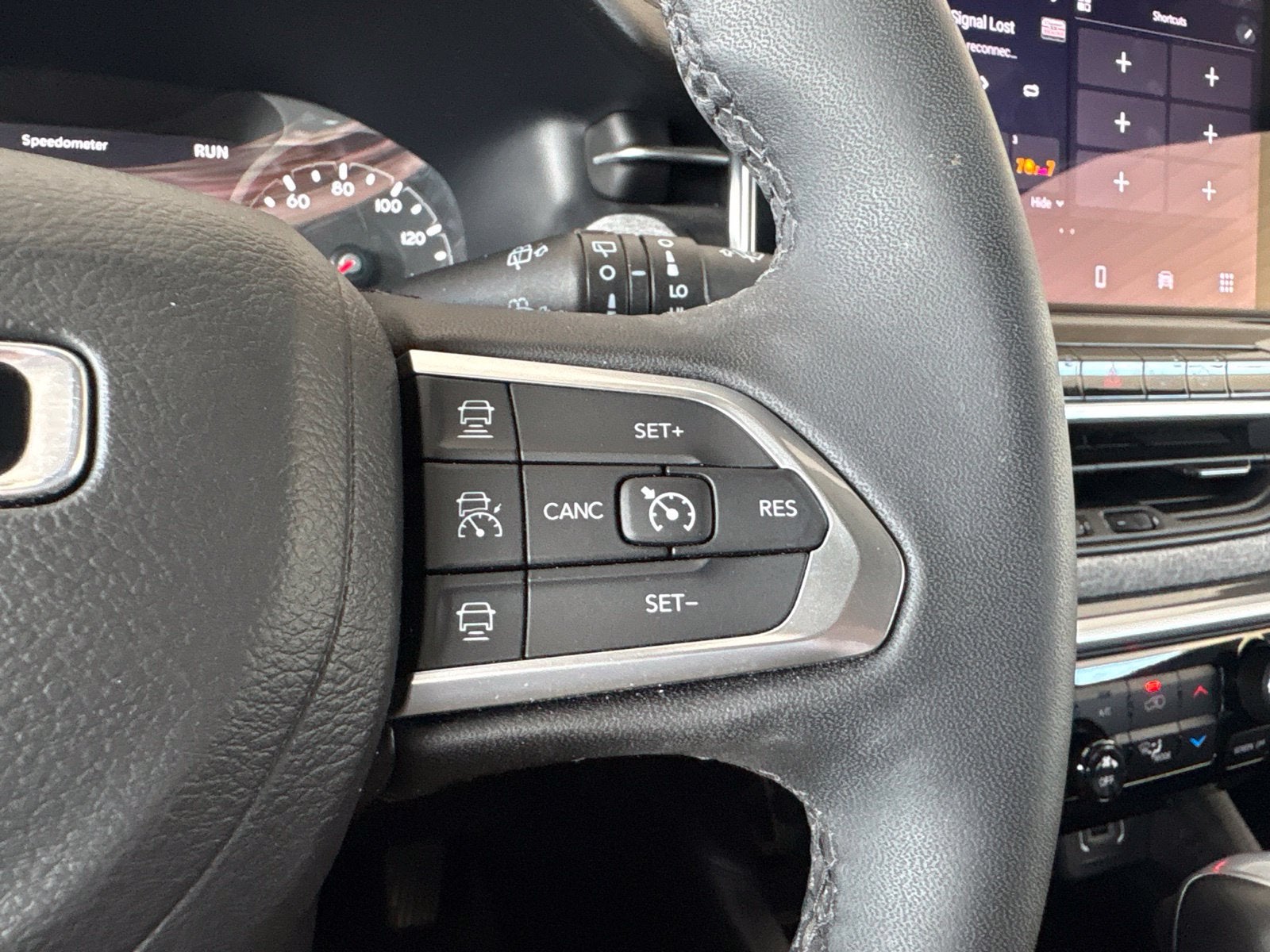 2024 Jeep Compass Latitude Lux FWD