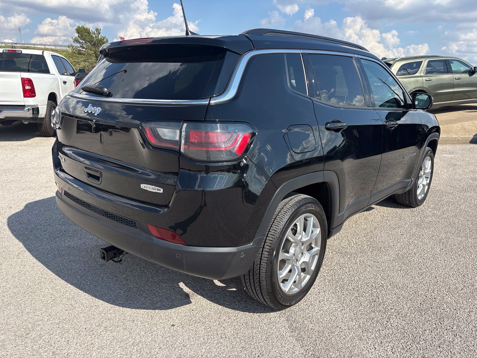 2024 Jeep Compass Latitude Lux FWD