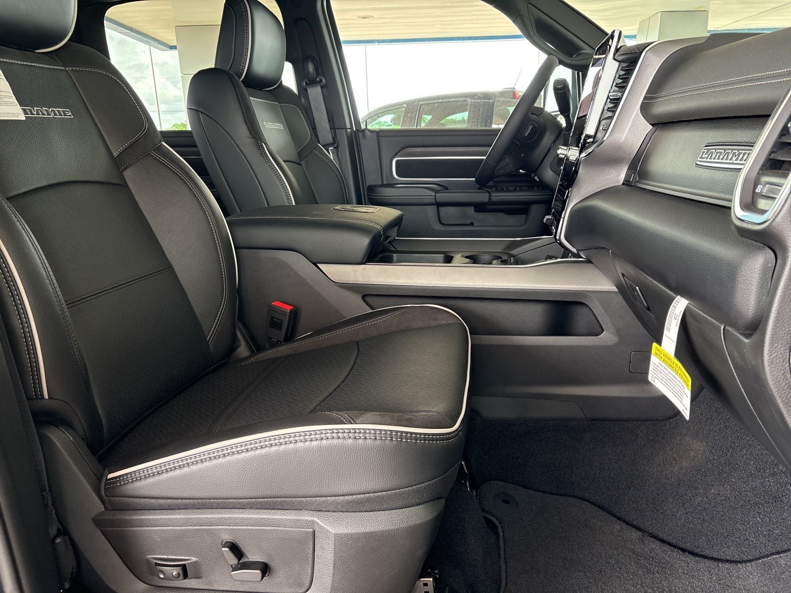2026 RAM Ram 2500 Laramie Mega Cab 4x4 6'4' Box