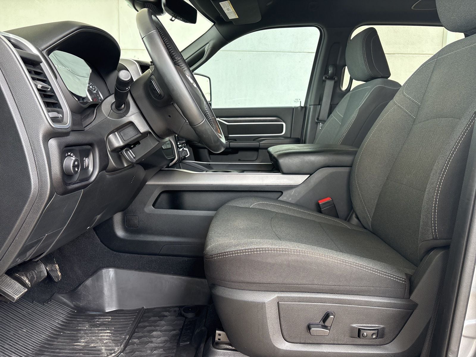 2024 RAM Ram 3500 Big Horn Crew Cab 4x4 8' Box