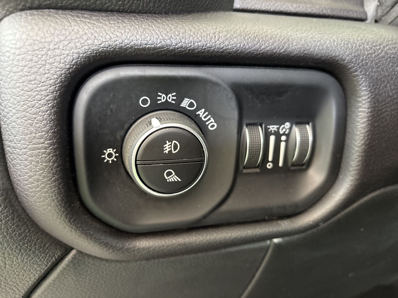 2022 RAM Ram 3500 Laramie Crew Cab 4x4 8' Box