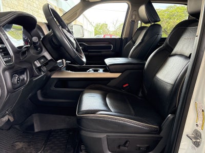 2022 RAM Ram 3500 Laramie Crew Cab 4x4 8' Box