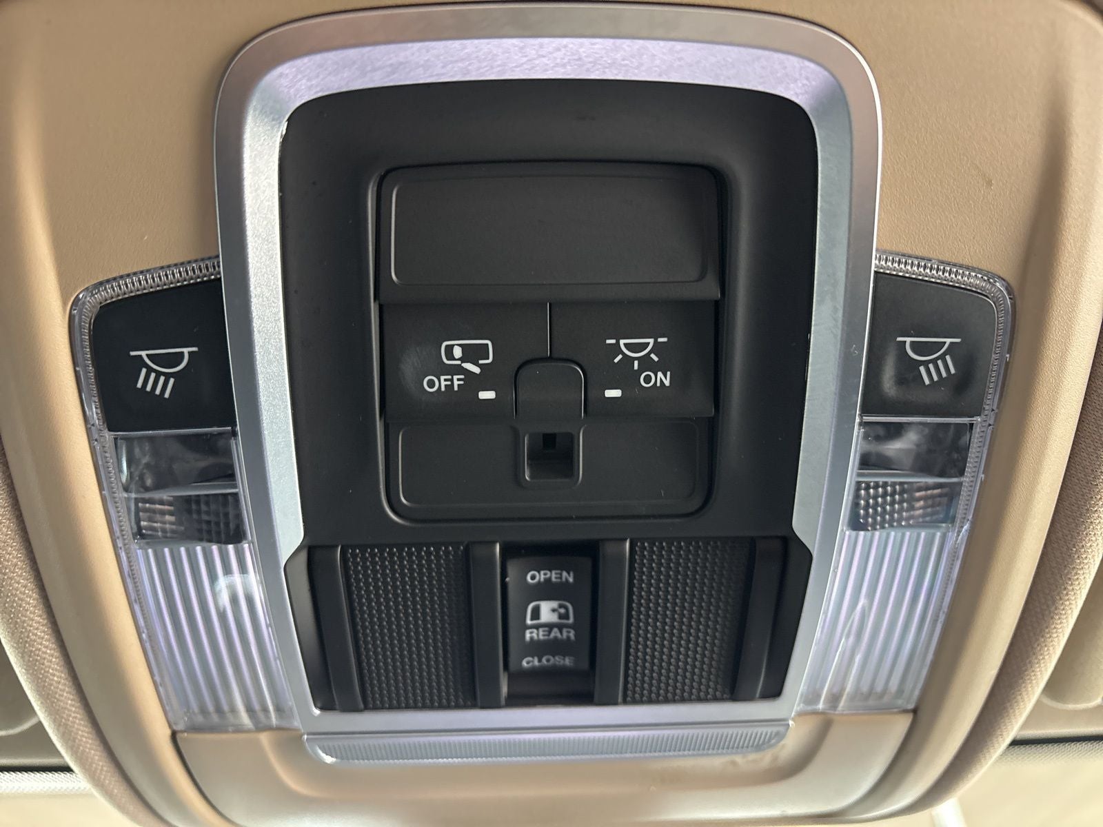 2022 RAM Ram 3500 Laramie Crew Cab 4x4 8' Box