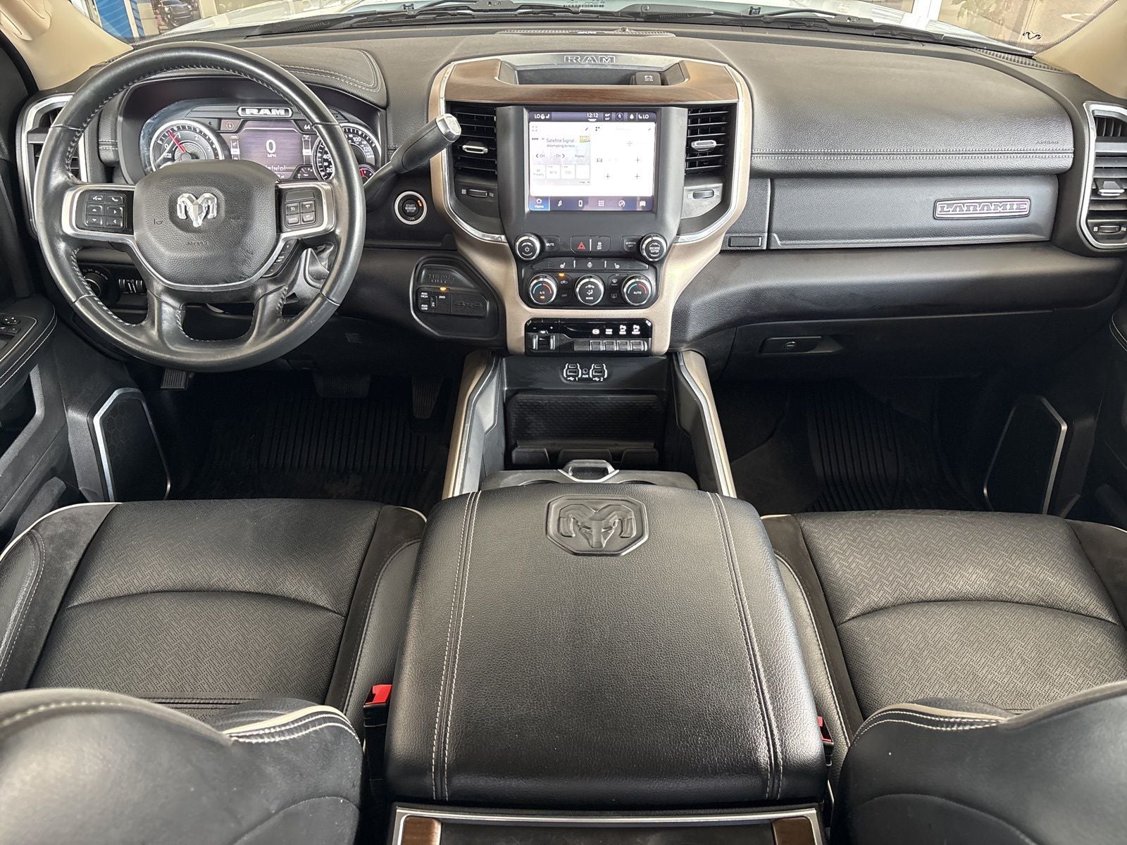 2022 RAM Ram 3500 Laramie Crew Cab 4x4 8' Box