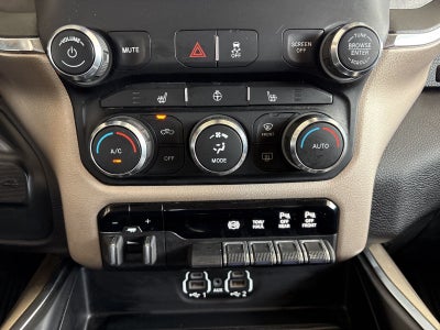 2022 RAM Ram 3500 Laramie Crew Cab 4x4 8' Box