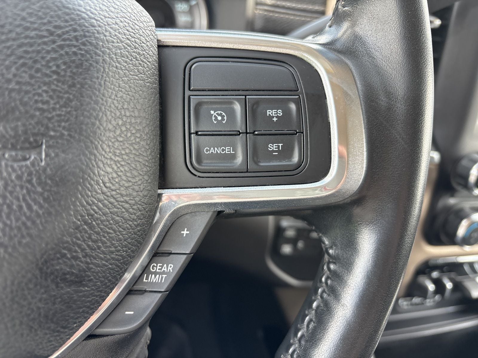 2022 RAM Ram 3500 Laramie Crew Cab 4x4 8' Box