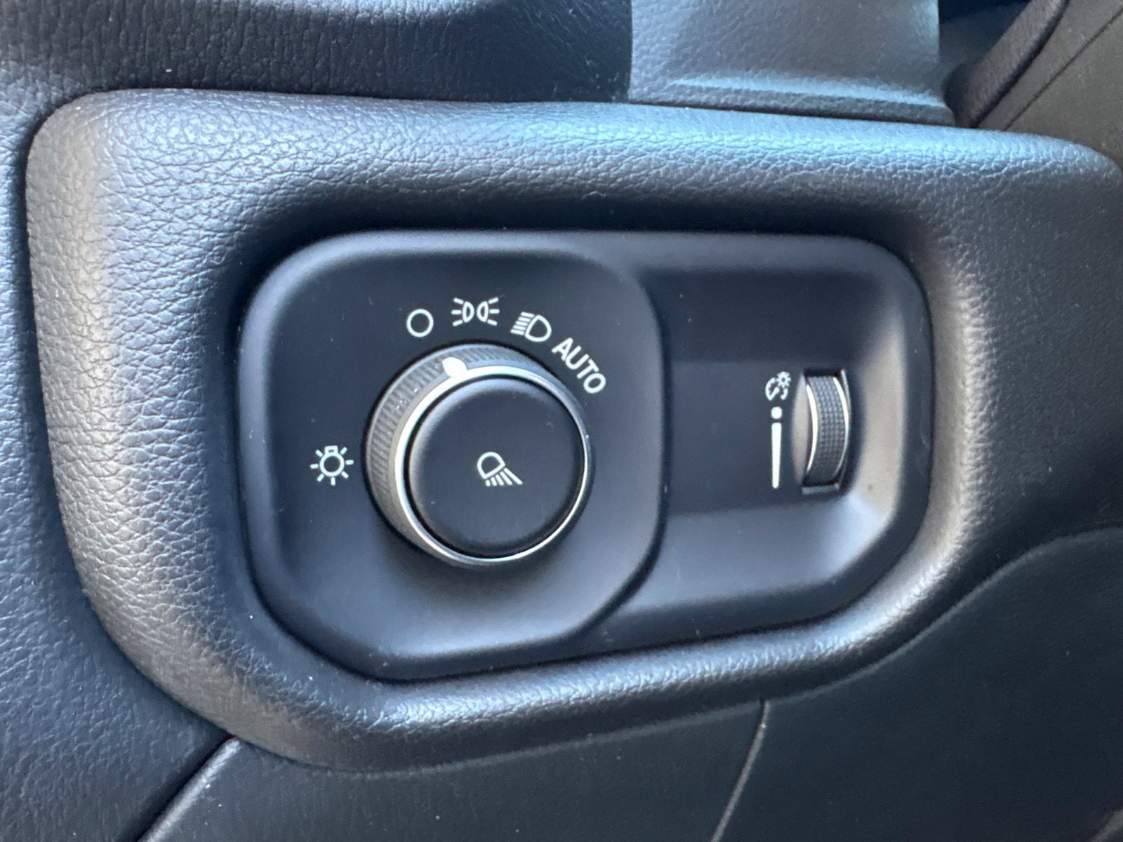 2022 RAM Ram 2500 Tradesman Crew Cab 4x4 6'4' Box