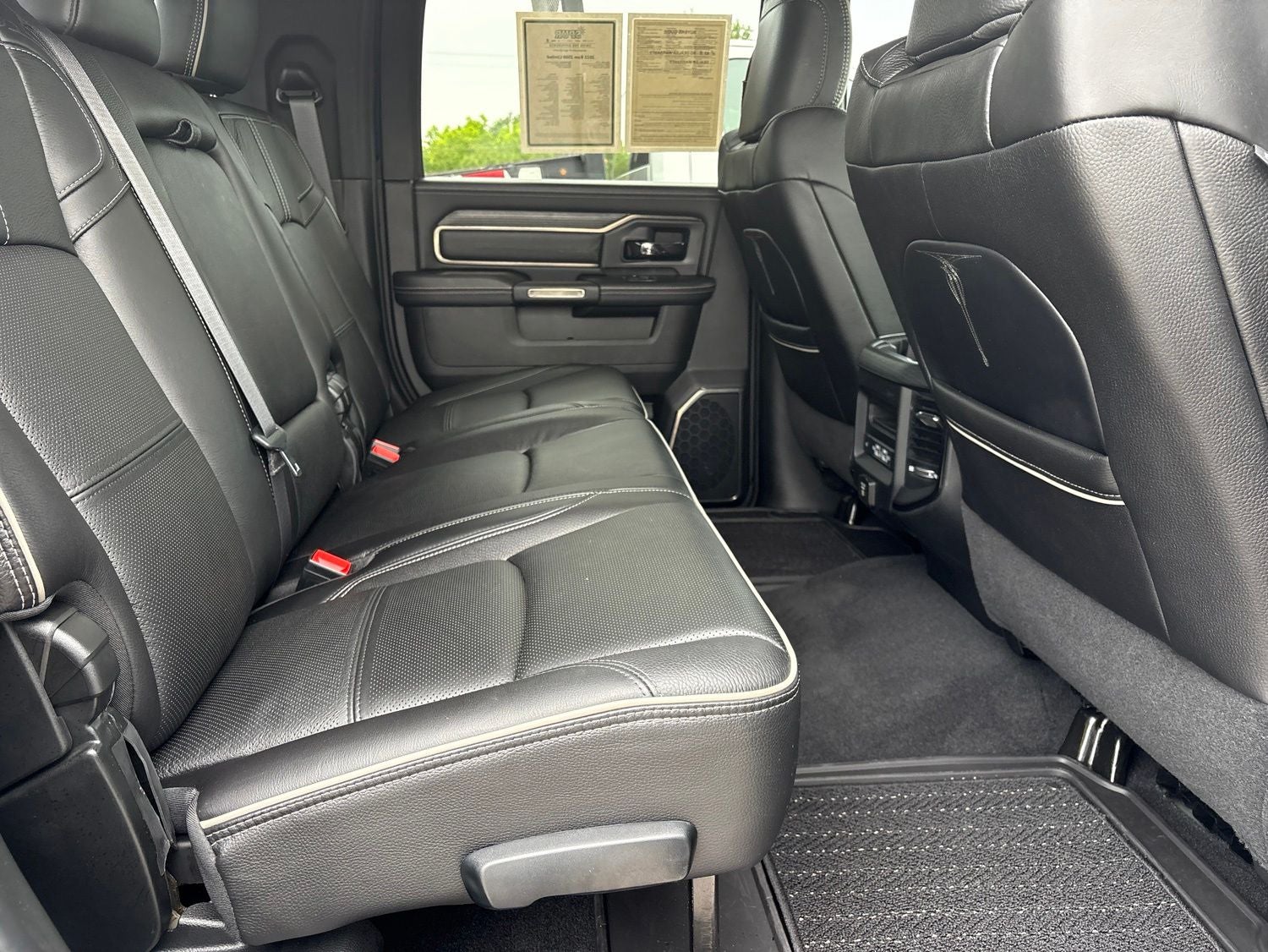 2022 RAM Ram 2500 Limited Mega Cab 4x4 6'4' Box