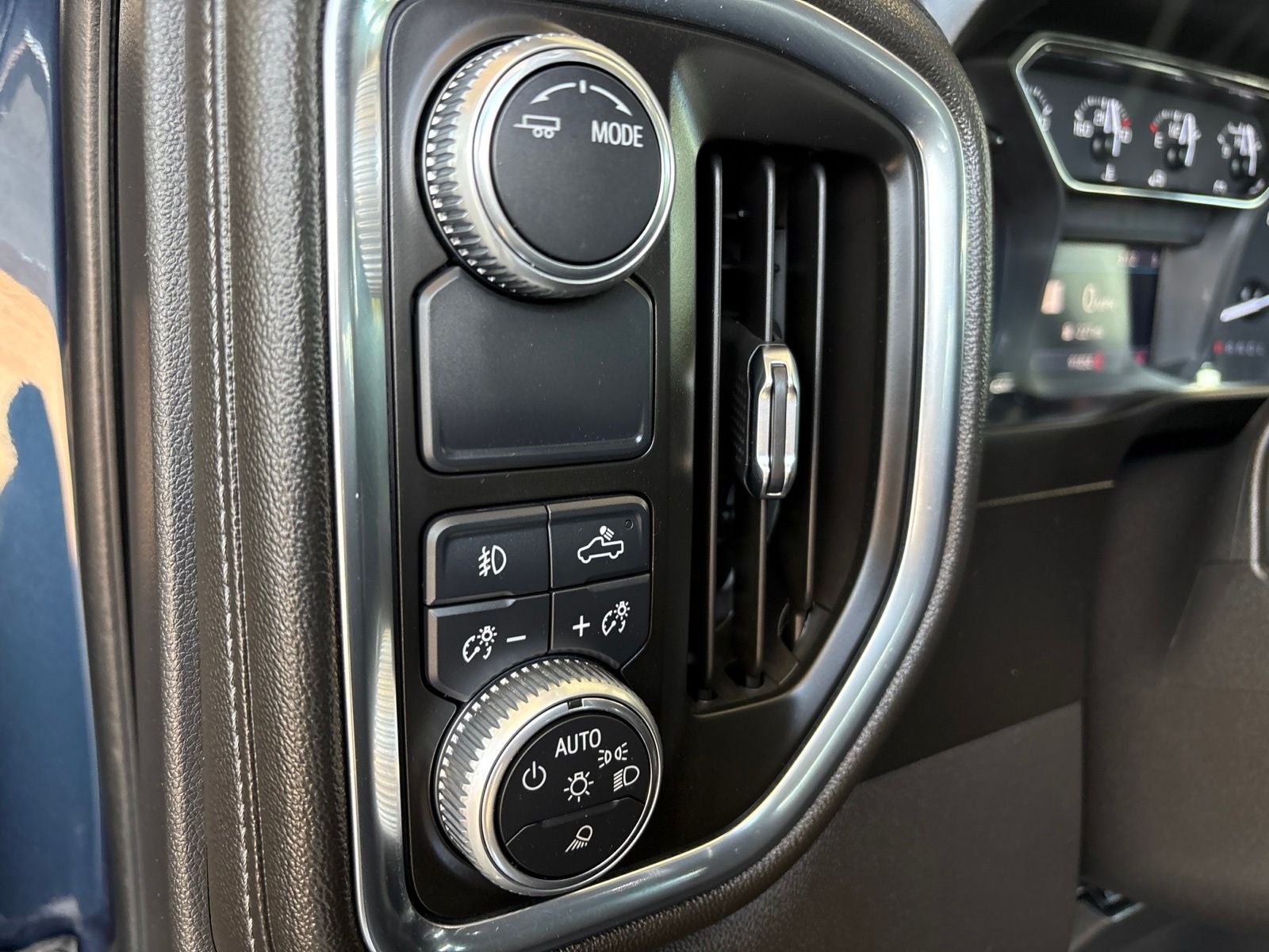 2020 GMC Sierra 1500 2WD Crew Cab Short Box SLT