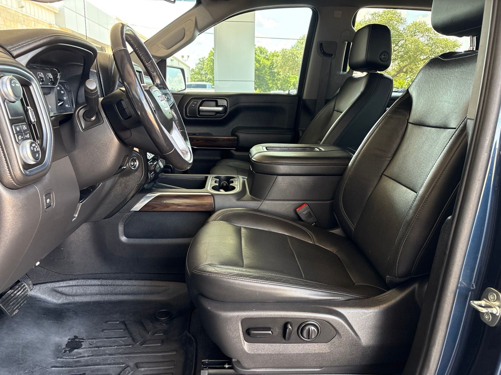 2020 GMC Sierra 1500 2WD Crew Cab Short Box SLT