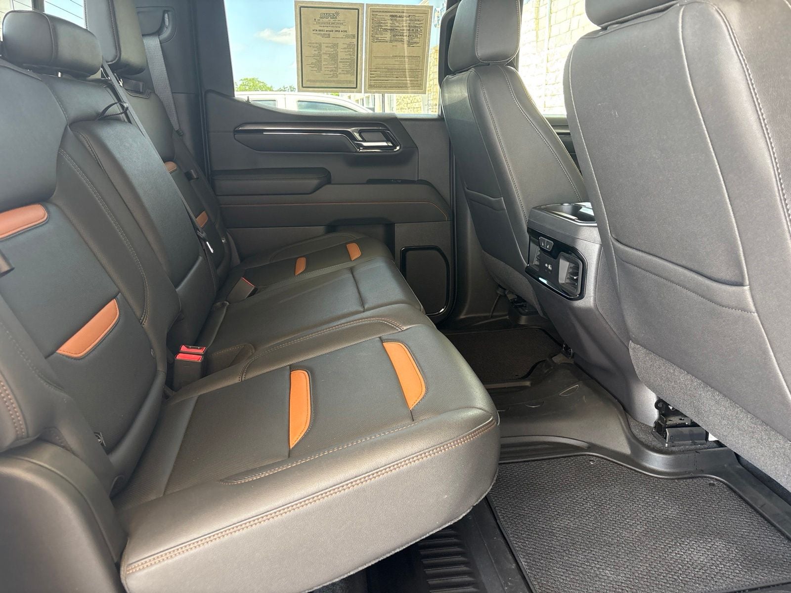 2024 GMC Sierra 1500 4WD Crew Cab Short Box AT4