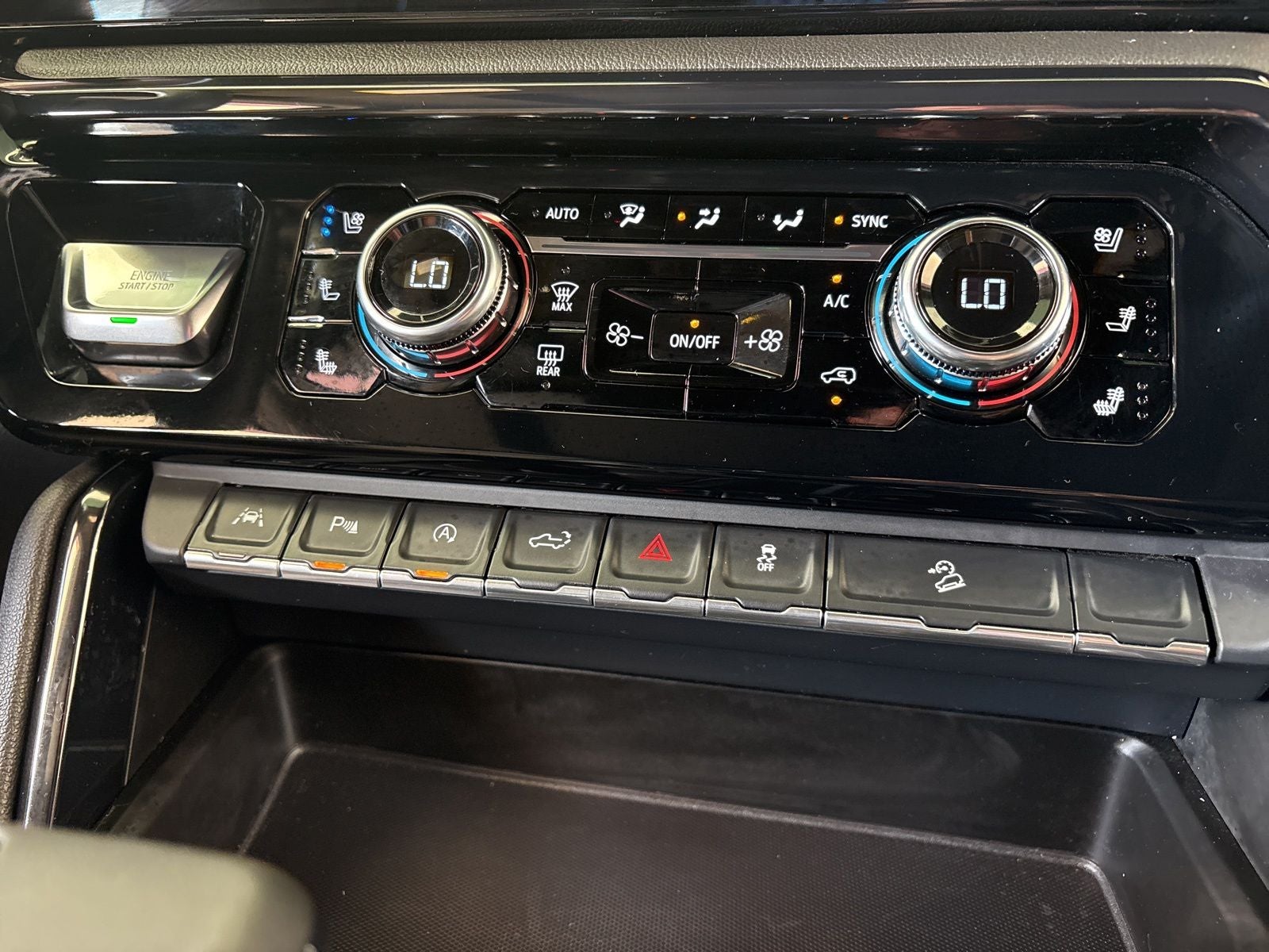 2024 GMC Sierra 1500 4WD Crew Cab Short Box AT4