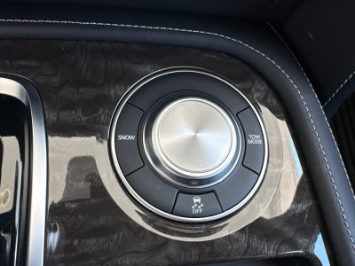 2024 Nissan Armada Platinum 2WD