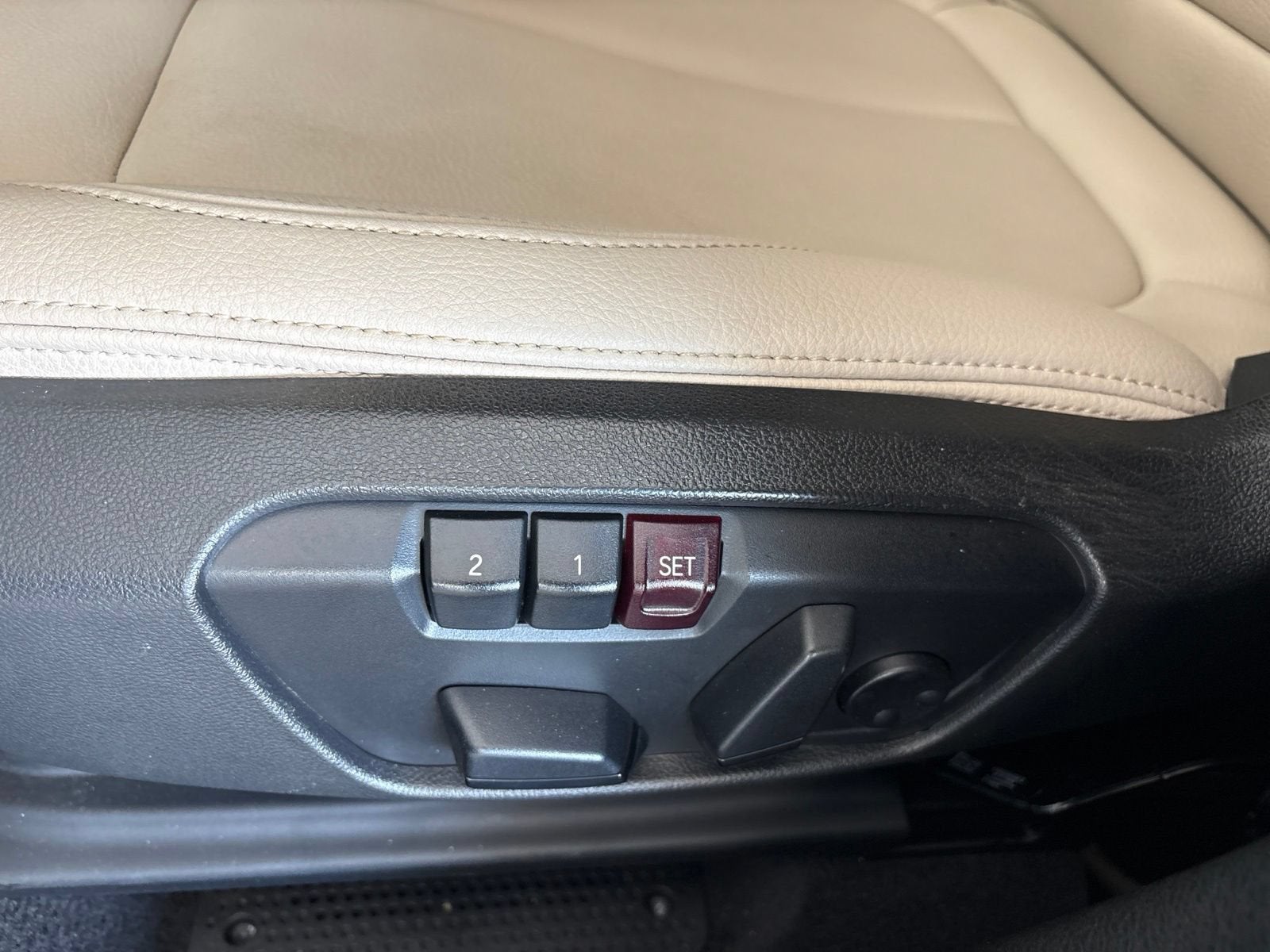 2022 BMW X1 sDrive28i