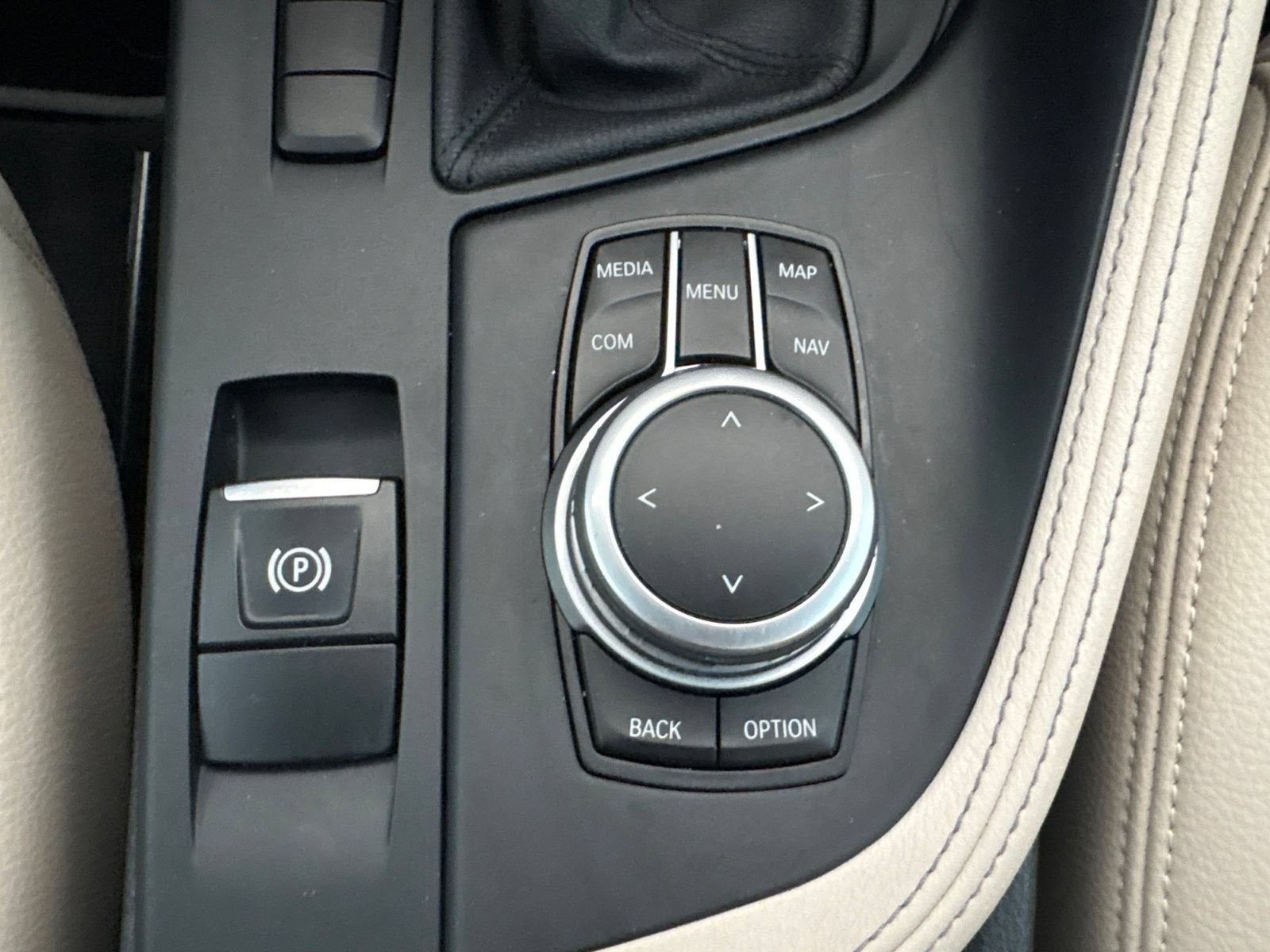 2022 BMW X1 sDrive28i