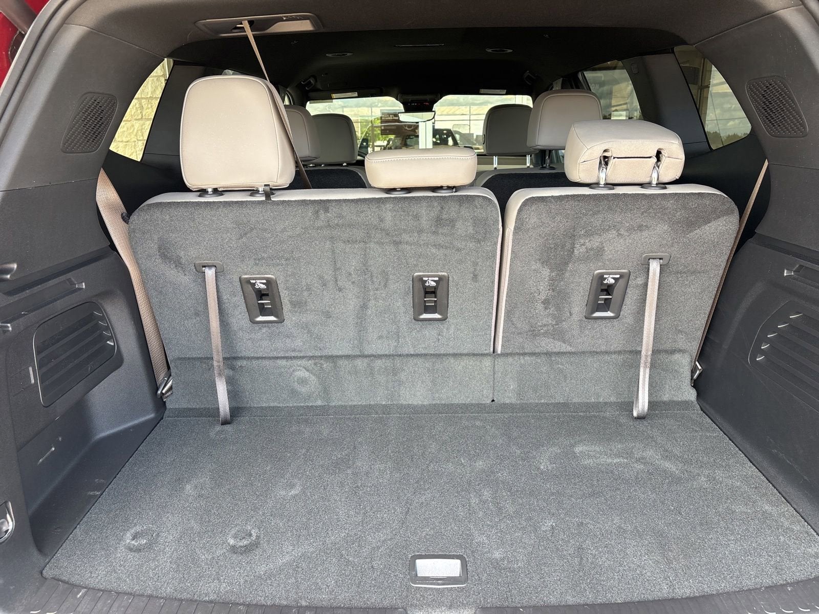 2026 GMC Acadia Elevation - Photo 17
