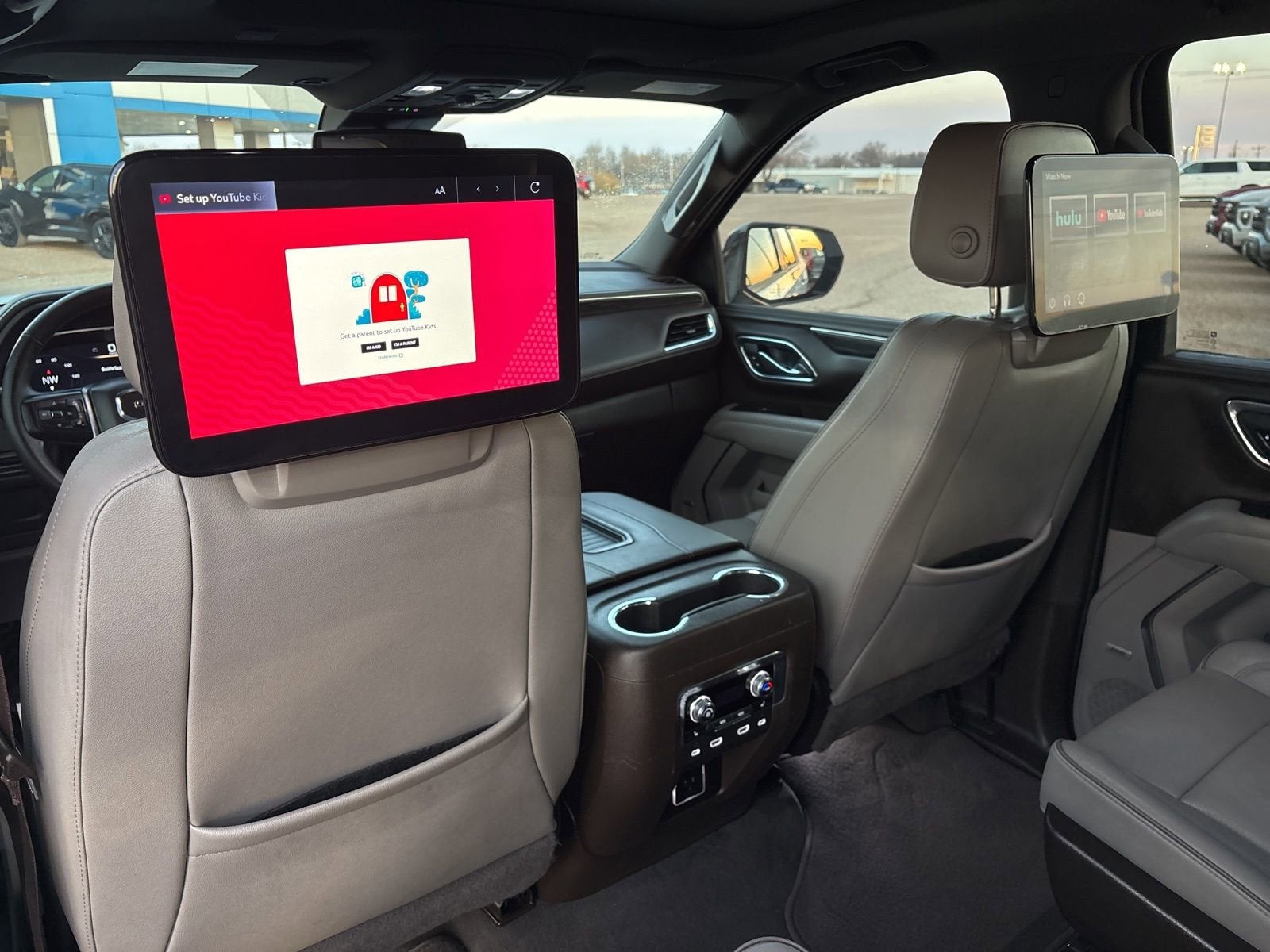 2023 GMC Yukon XL SLT