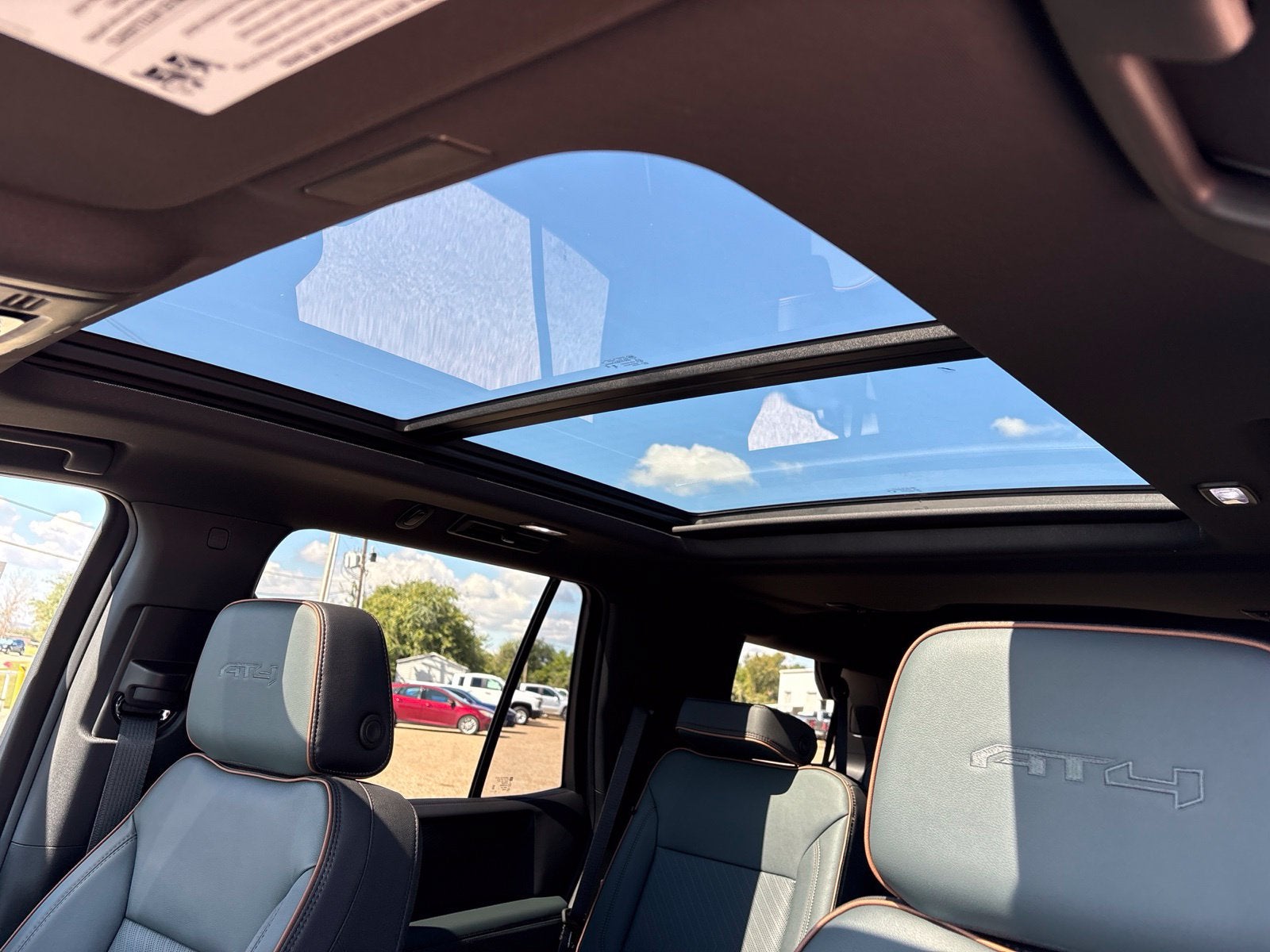 2027 GMC Yukon AT4