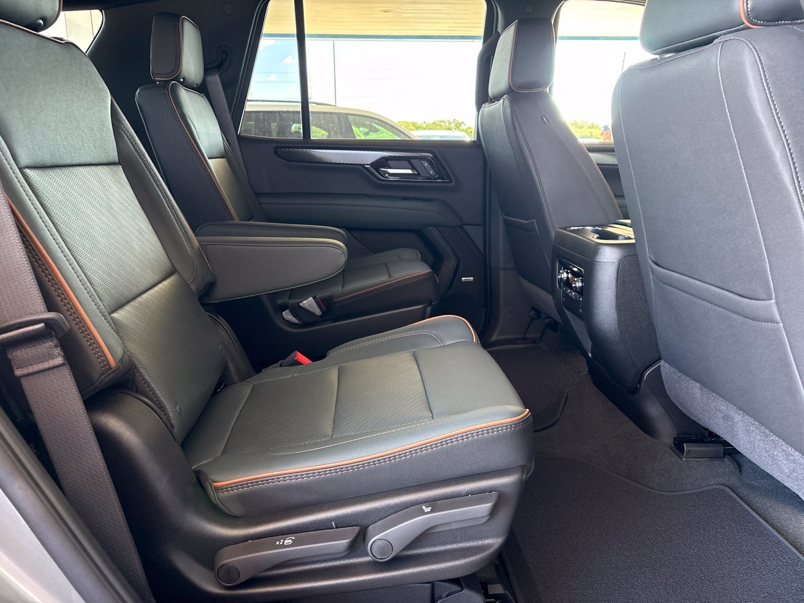 2027 GMC Yukon AT4