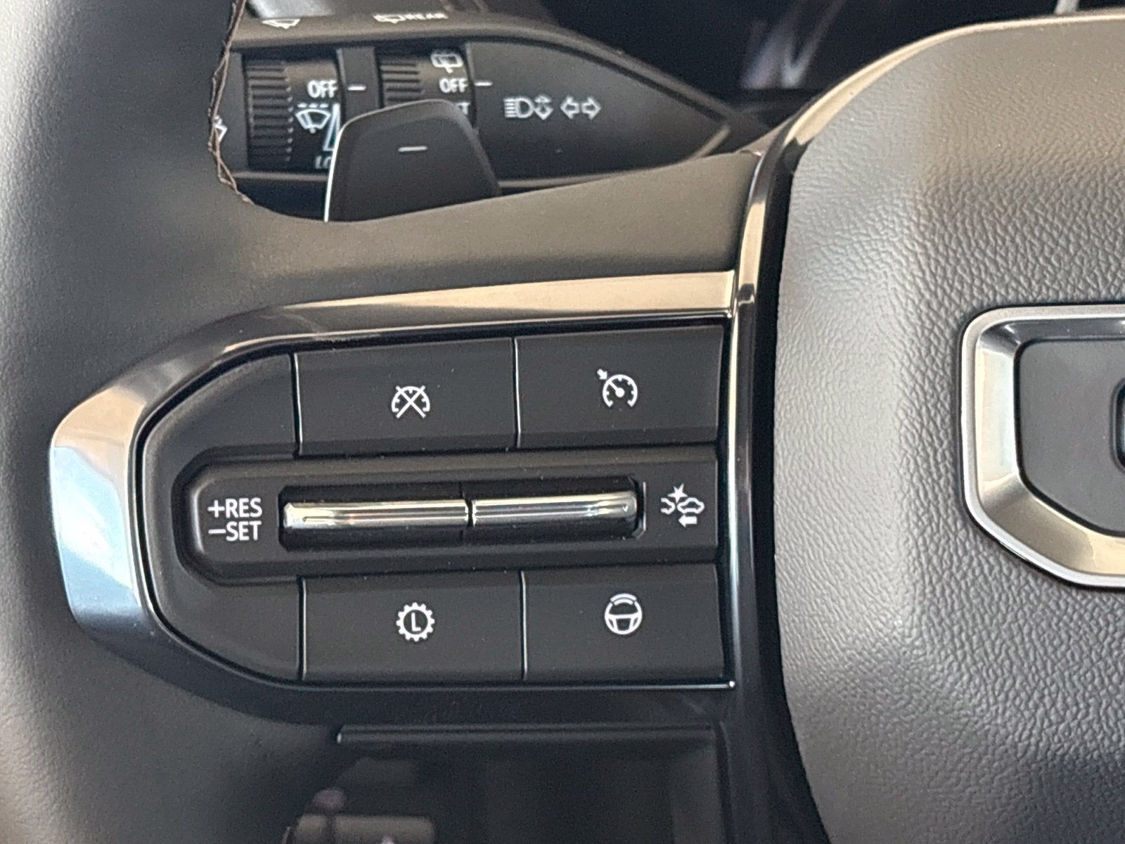 2027 GMC Yukon AT4