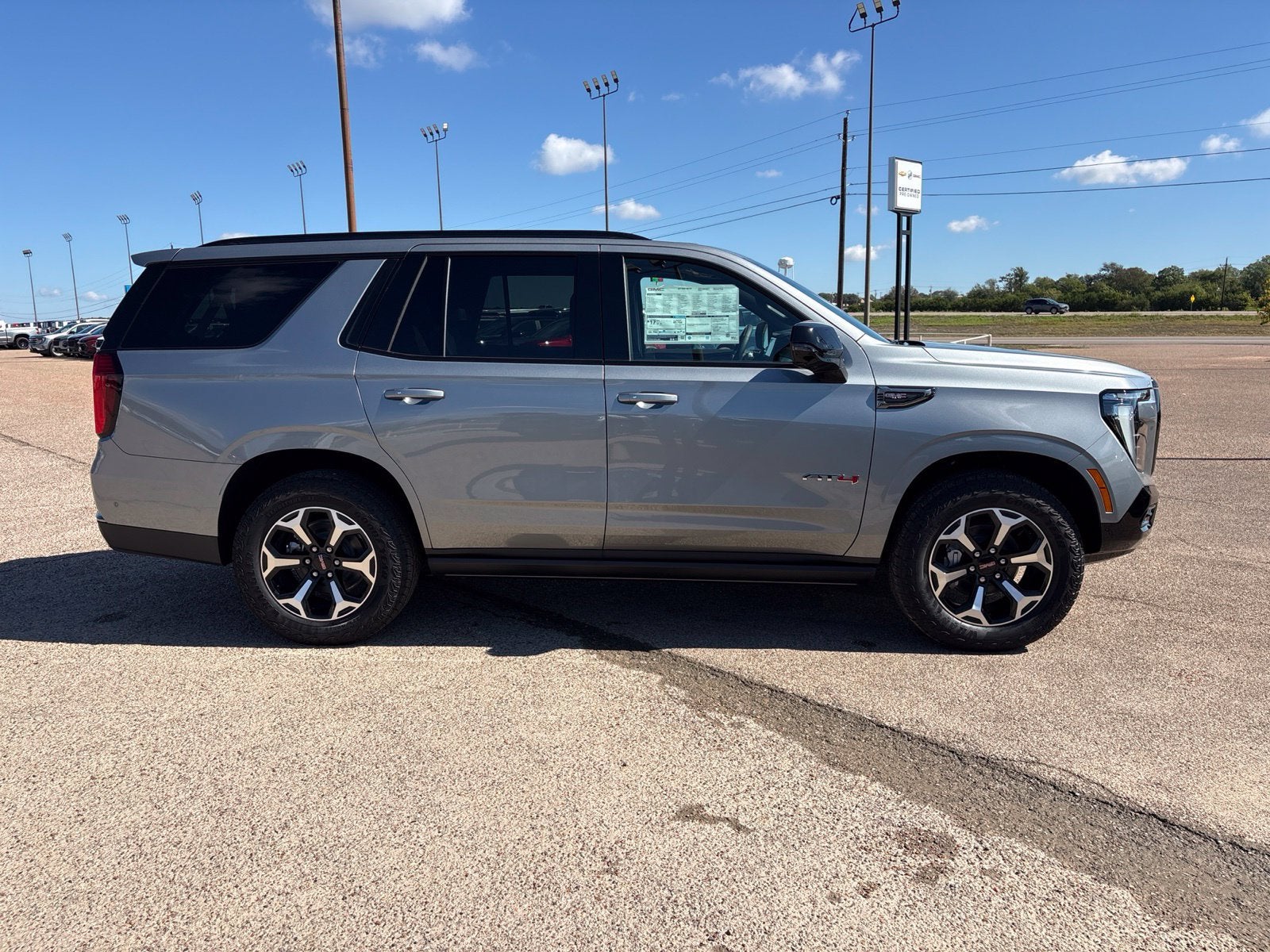 2027 GMC Yukon AT4