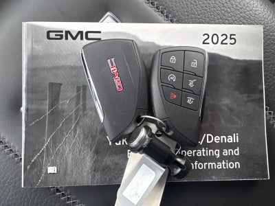 2025 GMC Yukon Denali