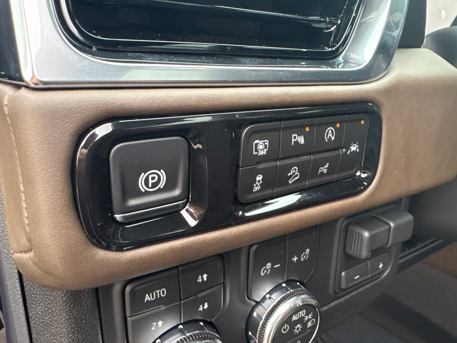 2027 GMC Yukon Denali Ultimate