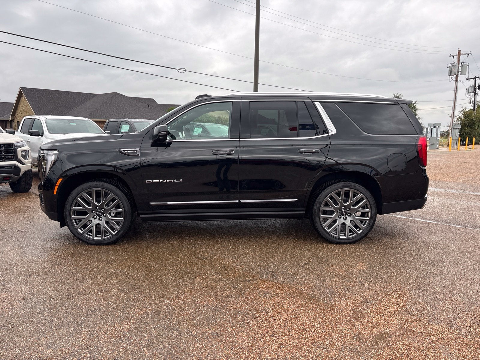 2027 GMC Yukon Denali Ultimate