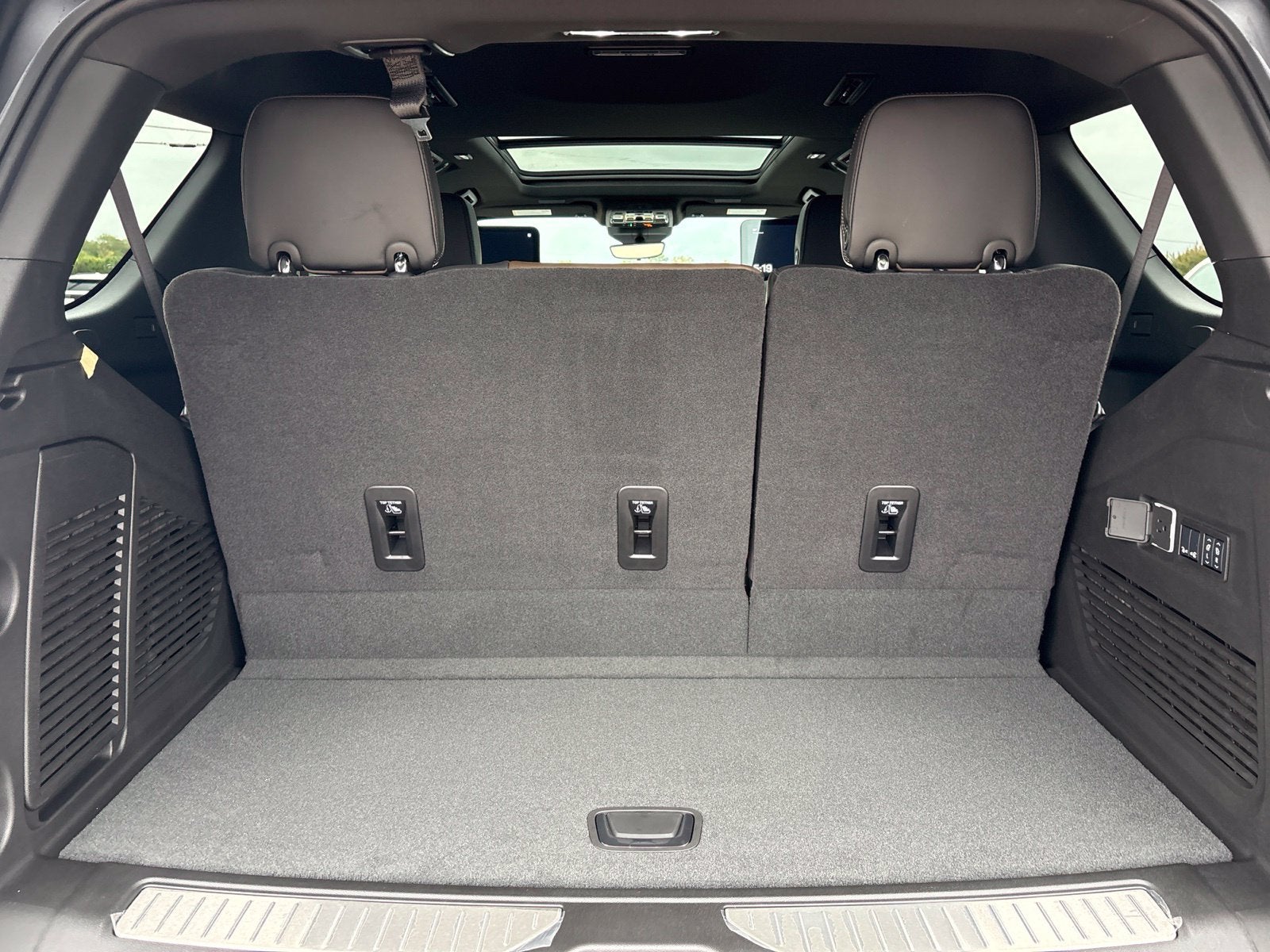 2027 GMC Yukon Denali Ultimate