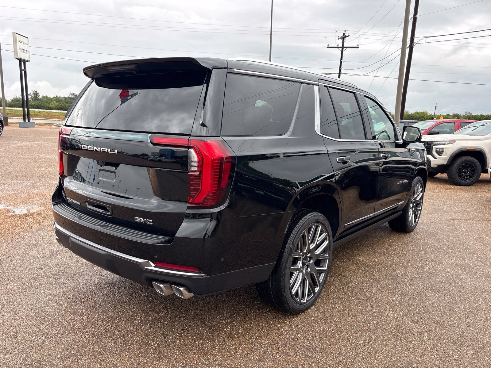 2027 GMC Yukon Denali Ultimate