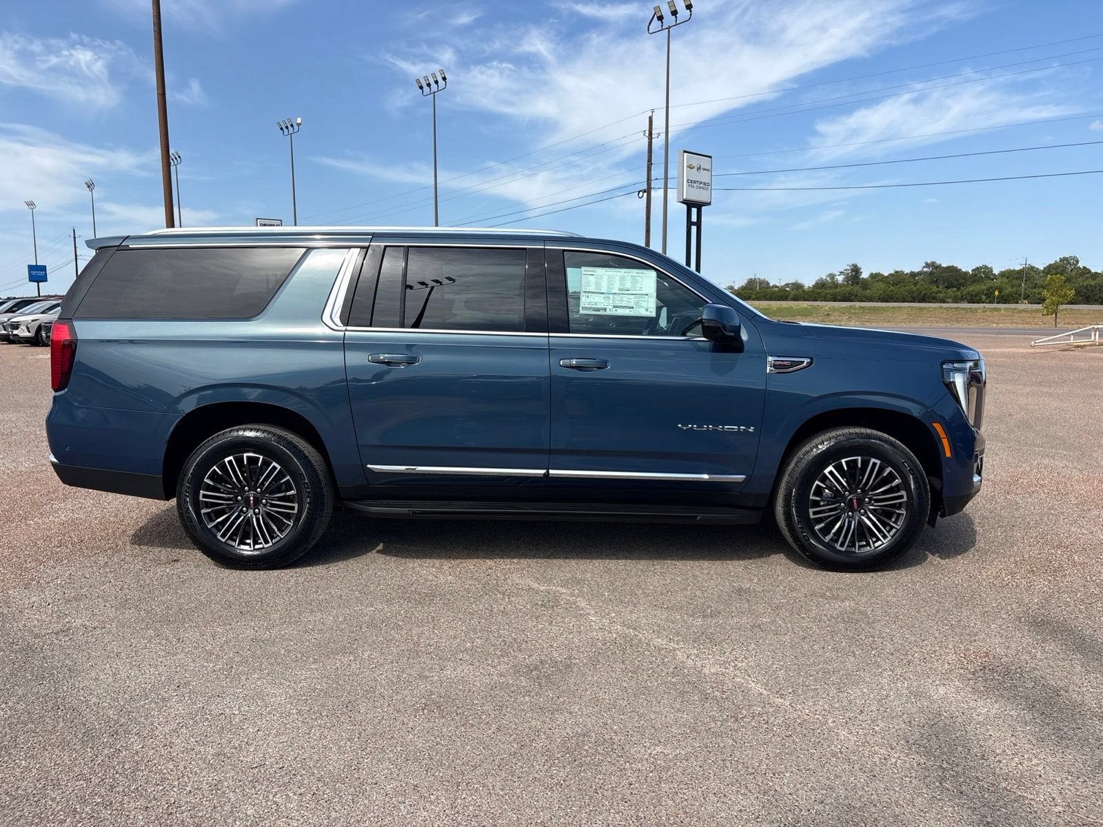 2026 GMC Yukon XL Elevation
