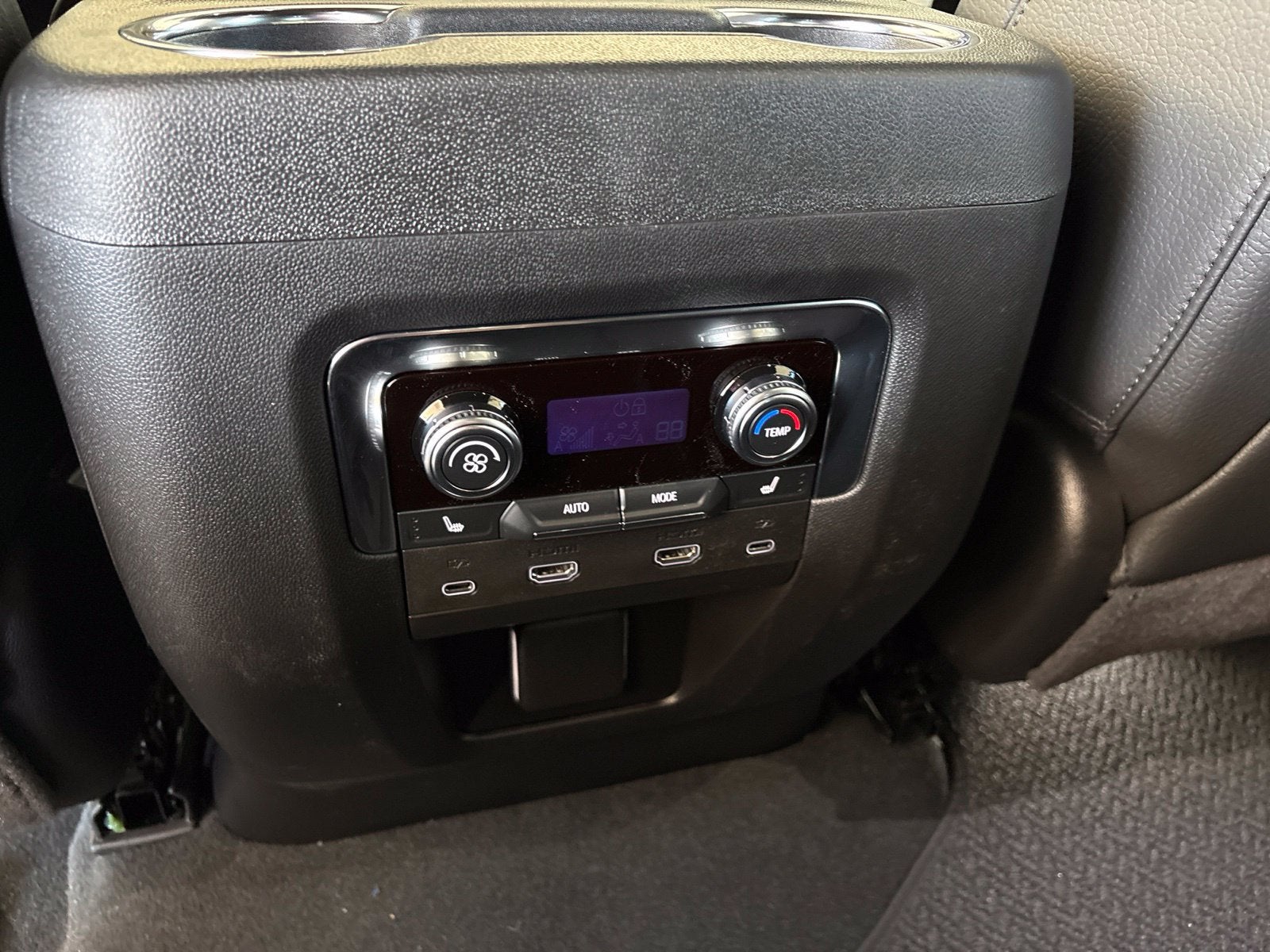 2027 GMC Yukon XL Denali