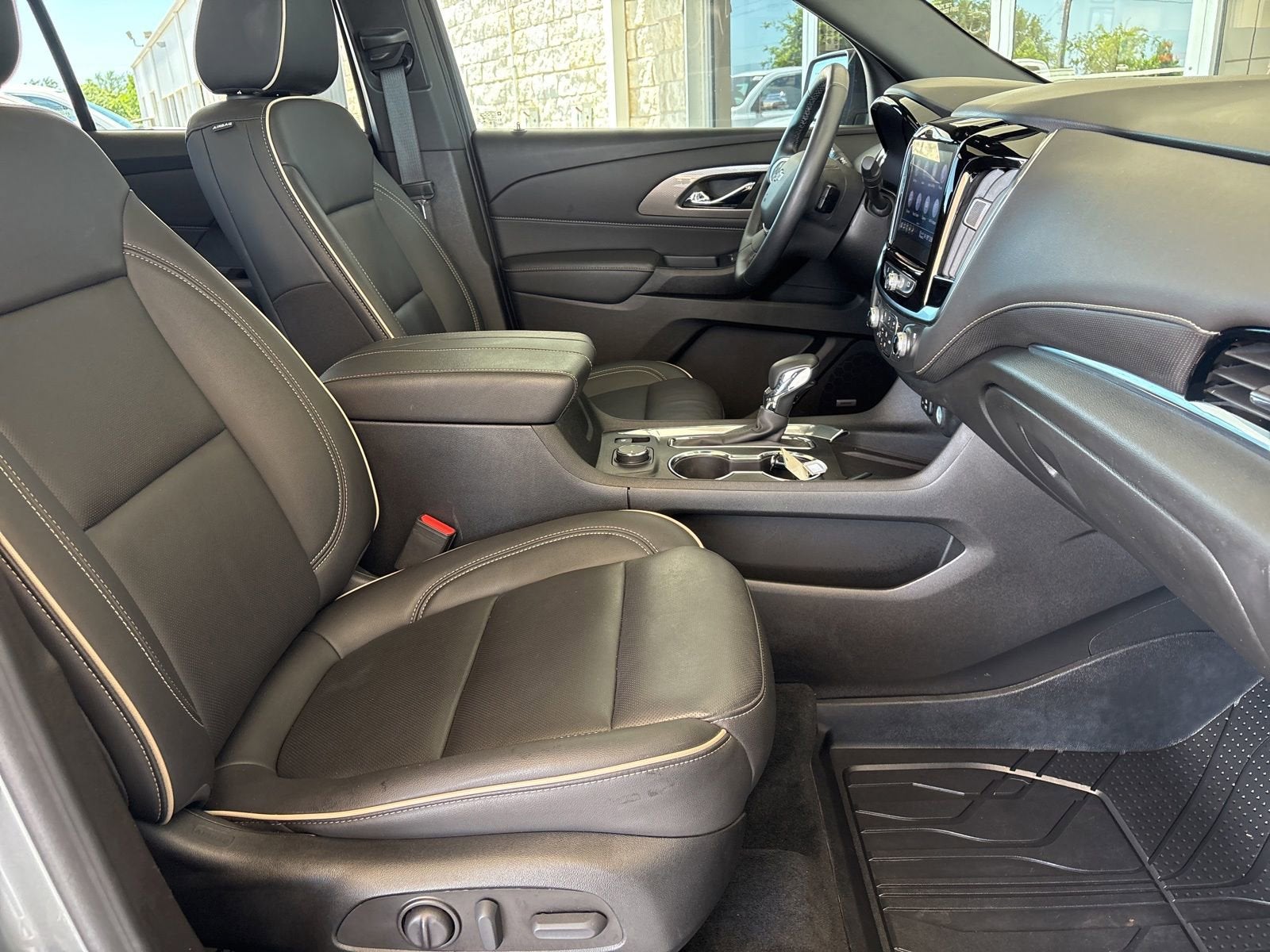 2023 Chevrolet Traverse Premier - Photo 25